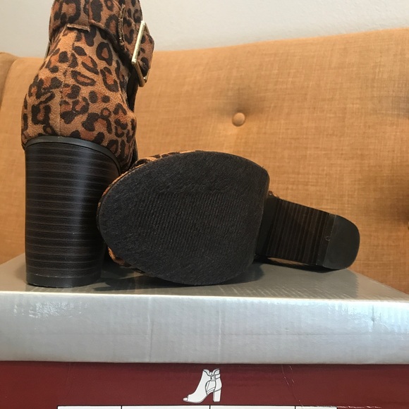 Leopard shoes - Picture 3 of 3